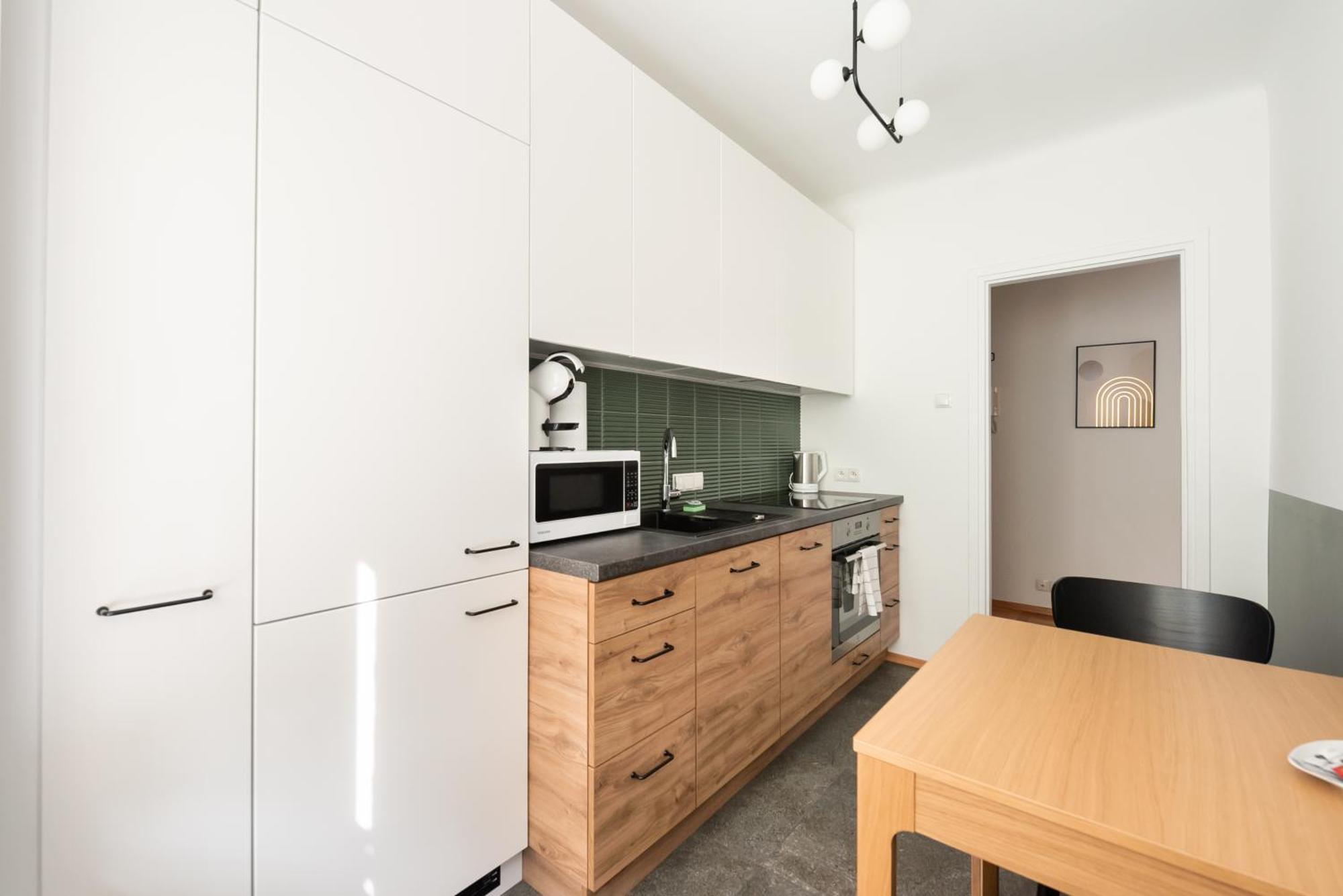 Metro Raclawicka Homey Apartment Warschau